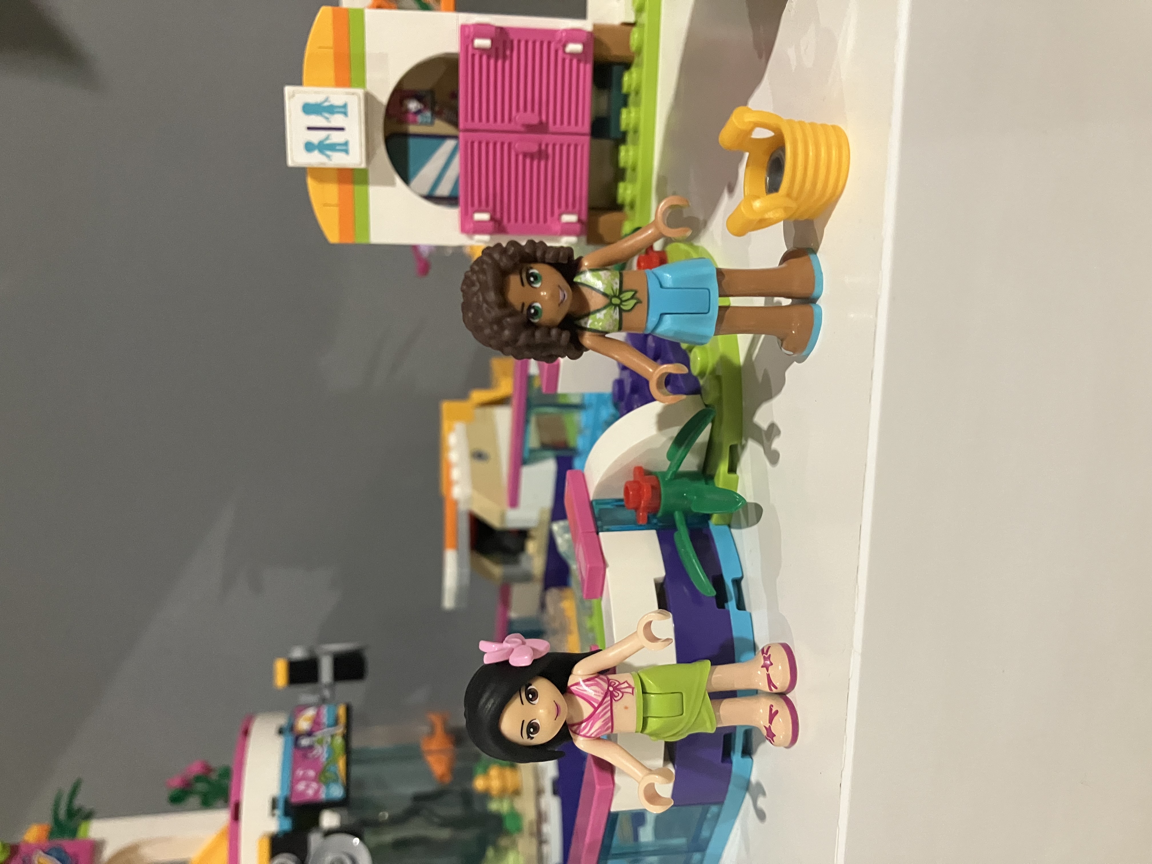 LEGO® Friends 41313 Letní bazén v městečku Heartlake