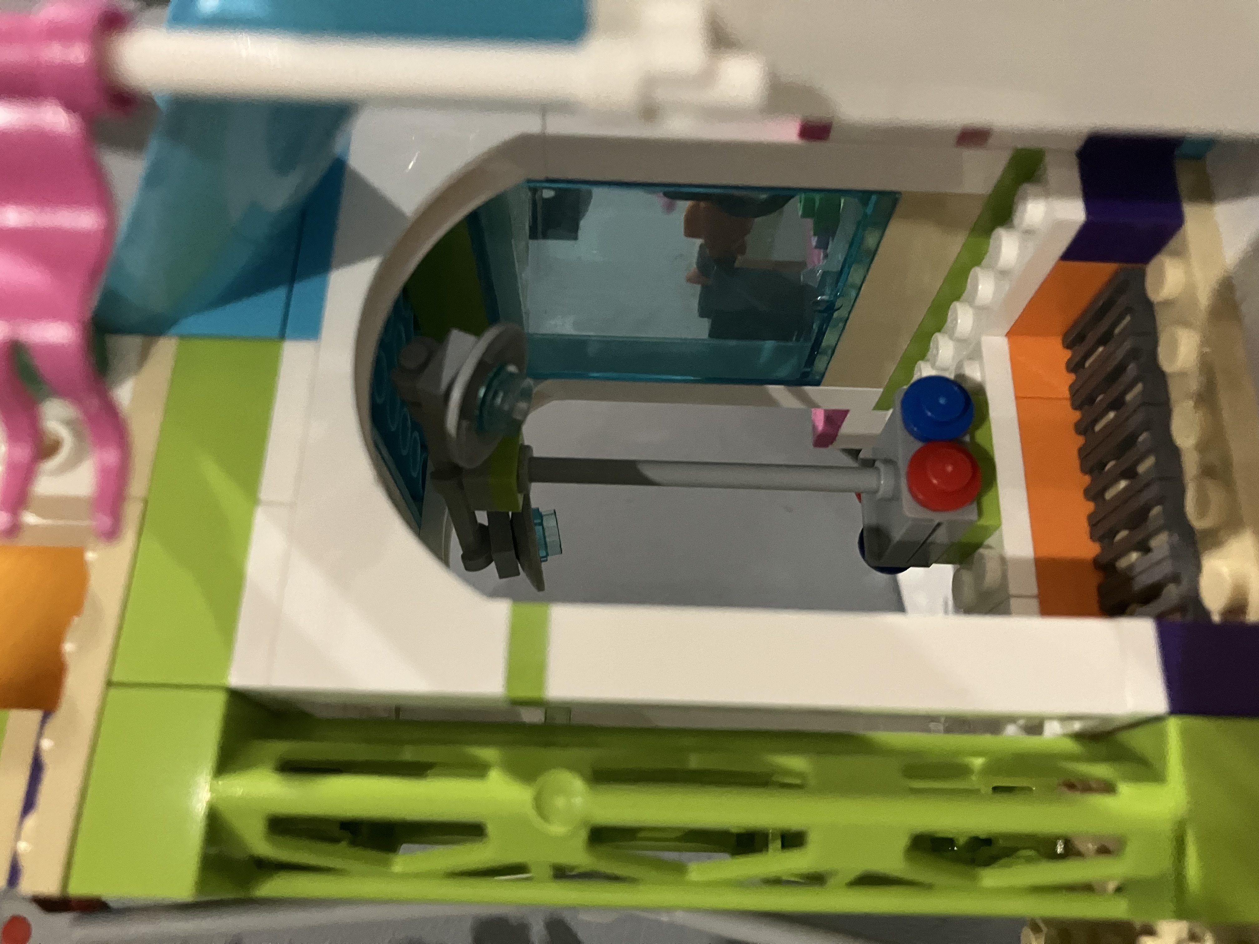 LEGO® Friends 41313 Letní bazén v městečku Heartlake